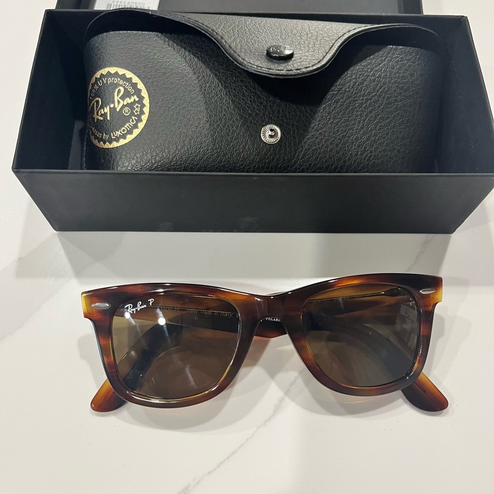 Ray-Ban Wayfarer Sunglasses